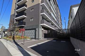 敷地内駐車場（屋外平面式）
