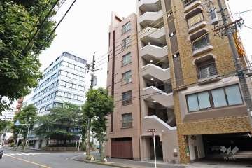 パレス金山の外観（北西側から）
