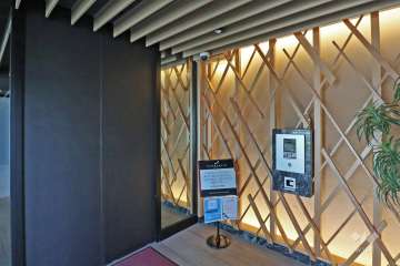 エントランスはオートロック付きです。