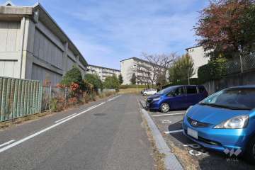 敷地南西側の前面道路
