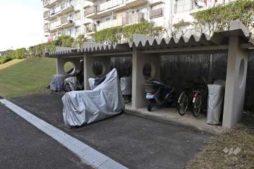 駐輪場とバイク置場