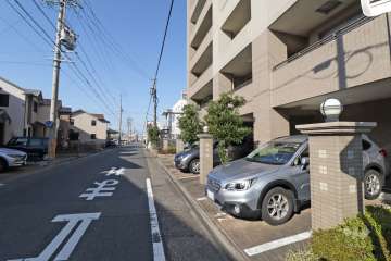 敷地内駐車場（屋外平面式）