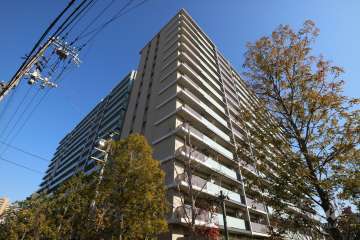クラッシィハウス尼崎 GRAND PLACEの外観（南西側から）