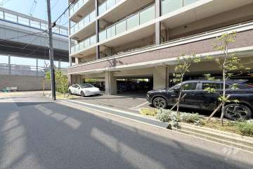 駐車場の出入口