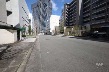 敷地北西側の前面道路