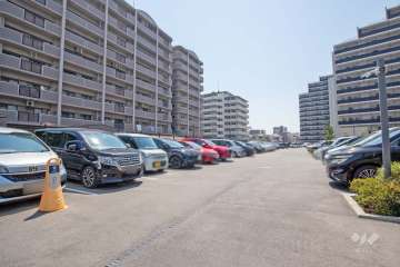 敷地内駐車場(屋外平面式)