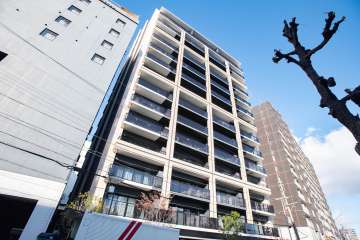 クリオ金山ブライトマークスの外観（南西側から）