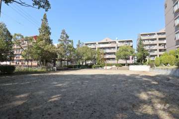 敷地内の広場