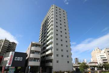 ファミリアーレ熱田伝馬町の外観(北西側から)