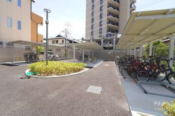 駐輪場（屋根付き）