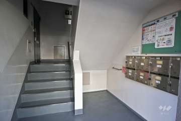 住戸入り口（共用ポスト）