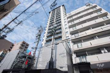 グランドメゾン大須門前町通の外観（南東側から）