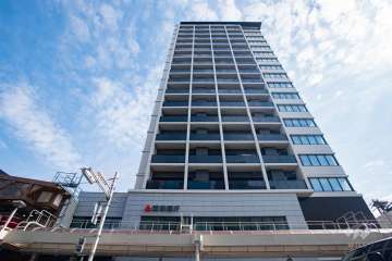 グランドメゾン大須門前町通の外観（西側から）