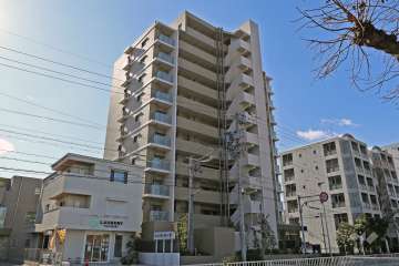 グランザ桜山の外観（北側から）