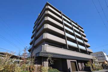 ジオ阪急総持寺の外観（南西側から）