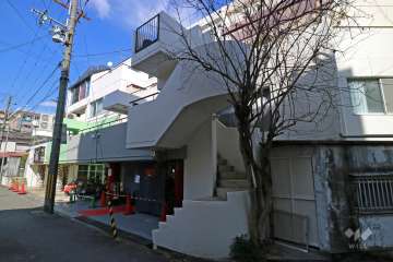 逆瀬川壱番館の外観（南側から）