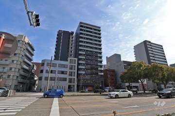 エステムコート名古屋新栄Ⅱアリーナの外観（西側から）
