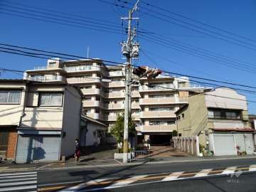 サンマンションアトレ吹田片山通り（南東側から）