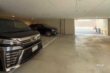 敷地内駐車場（屋内平面式）