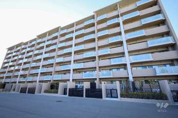 ローレルコート桃山台ザ・レジデンスの外観(北東側から)