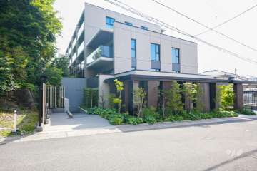 グランクレア昭和前山町の外観(北東側から)