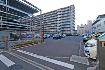 敷地内駐車場（屋外平面式）