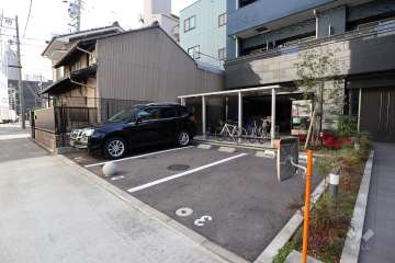 敷地内駐車場（屋外平面式）