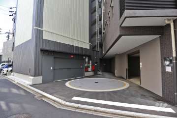 敷地内駐車場（タワー型）