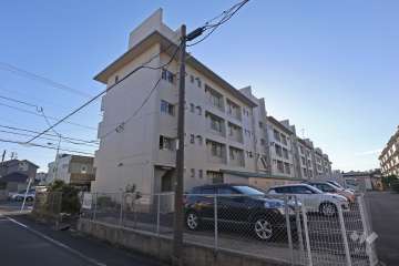 五番町住宅B棟の外観（北東側から）