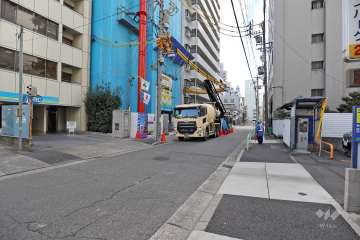 敷地北側の前面道路
