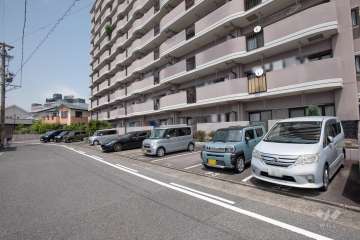敷地内駐車場（屋外平面式）