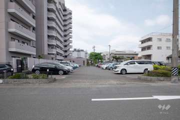 駐車場の出入り口