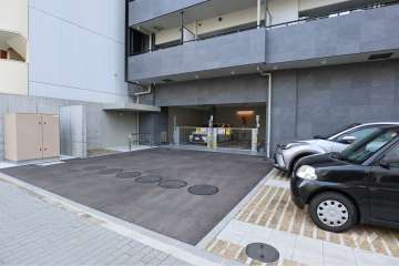 敷地内駐車場（屋外平面式・屋内機械式）