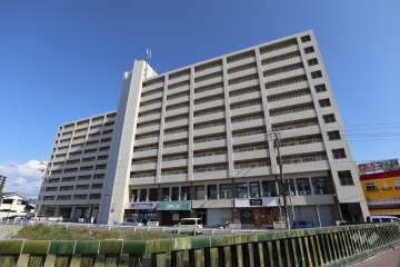 リバーサイドマンションの外観（北西側から）