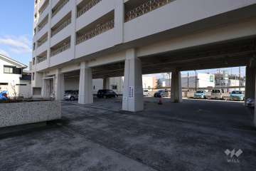 敷地内駐車場（屋内平面式、屋外平面式）