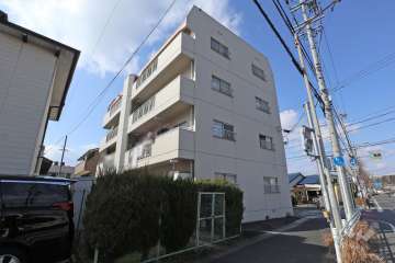 財形大森マンションの外観（南東側から）