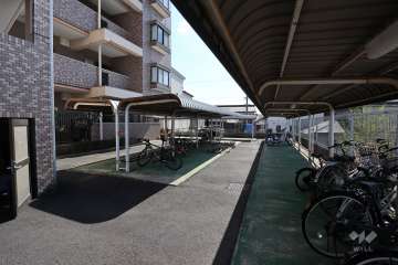 駐輪場、バイク置場