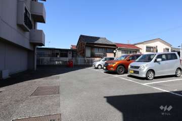 敷地内駐車場（屋外平面式）