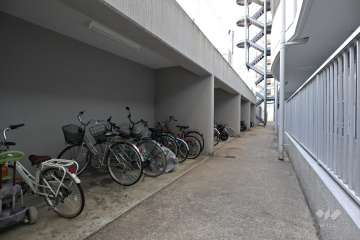 駐輪場、バイク置場