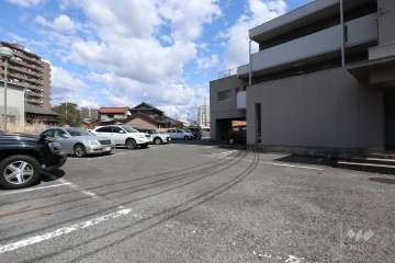 敷地内駐車場（屋外平面式、屋内平面式）