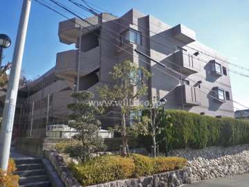 ファミール宝塚中山の外観（北西側から）