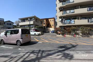 敷地内駐車場（屋外平面式）
