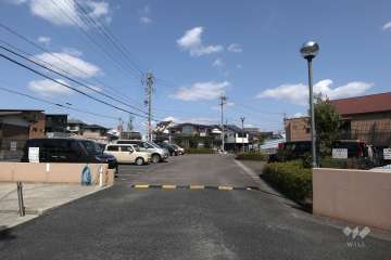 駐車場の出入り口・敷地内駐車場（屋外平面式、自走式立体）