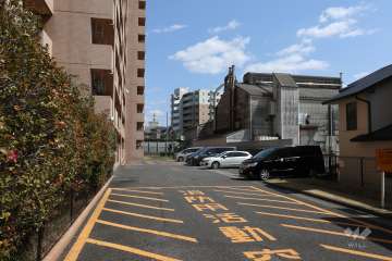 敷地内駐車場（屋外平面式）