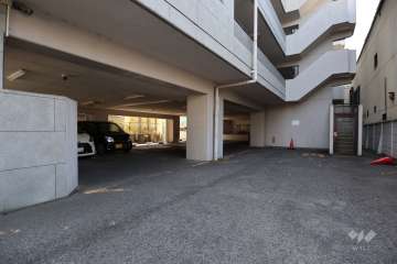 敷地内駐車場（屋内平面式）