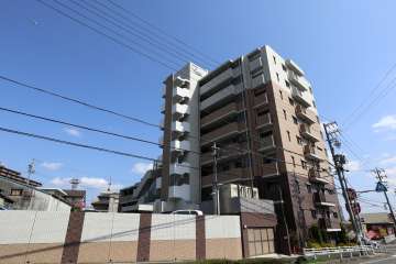 カルティア新瀬戸2の外観（北西側から）