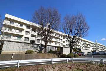 丸山住宅6号棟の外観（南西側から）