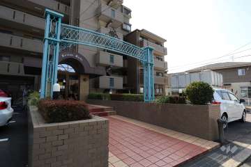 エントランスアプローチ