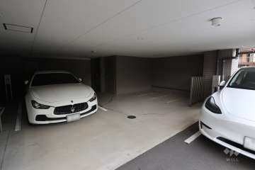 敷地内駐車場（屋内平面式）