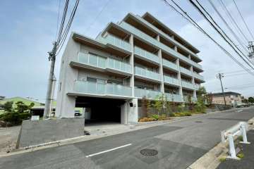 プラセシオン徳重の外観（南西側から）